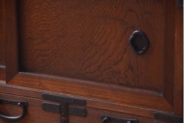 アンティーク家具　古民具・骨董　厚手金具の時代箪笥ローボード(2)