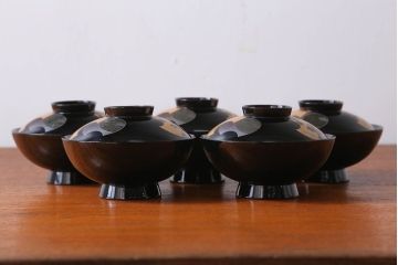 アンティーク雑貨　アンティーク　大正〜昭和初期　輪島塗木製蒔絵椀5客(1)