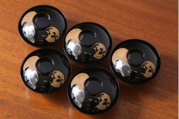 アンティーク雑貨　アンティーク　大正〜昭和初期　輪島塗木製蒔絵椀5客(1)