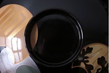 アンティーク雑貨　和製アンティーク　大正〜昭和初期　輪島塗木製蒔絵椀5客(2)