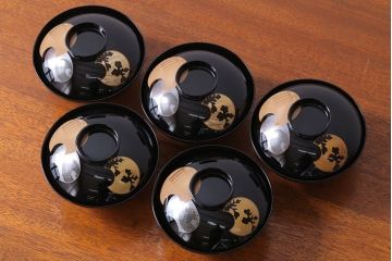 アンティーク雑貨　和製アンティーク　大正〜昭和初期　輪島塗木製蒔絵椀5客(2)
