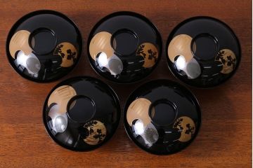 アンティーク雑貨　和製アンティーク　大正〜昭和初期　輪島塗木製蒔絵椀5客(3)
