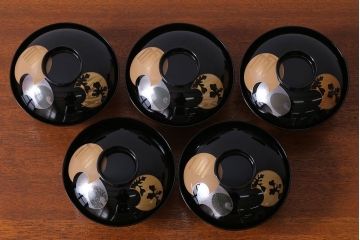 アンティーク雑貨　和製アンティーク　大正〜昭和初期　輪島塗木製蒔絵椀5客(4)