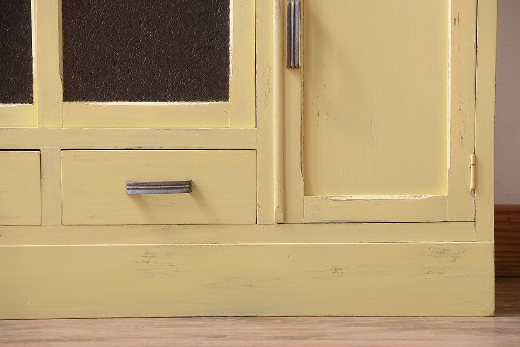 アンティーク家具　アンティークペイント　作業台付き!小さなキッチンキャビネット(食器棚・カップボード)