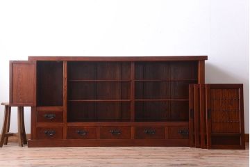 中古　民芸家具　楡材　総無垢　四枚引き戸の高級水屋箪笥