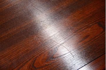 中古　民芸家具　楡材　総無垢　四枚引き戸の高級水屋箪笥