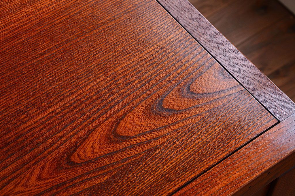 中古　民芸家具　楡材　総無垢　四枚引き戸の高級水屋箪笥