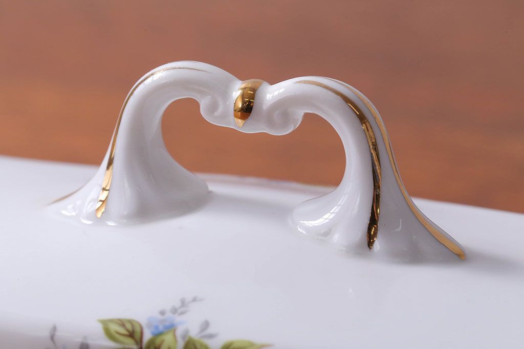 アンティーク雑貨　イギリス　Royal Albert(ロイヤルアルバート)　Tranquillity(トランキュリティ)シリーズ　バターディッシュ・調味料入れ3点セット