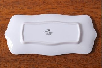 アンティーク雑貨　イギリス　Royal Albert(ロイヤルアルバート)　Tranquillity(トランキュリティ)シリーズ　バターディッシュ・調味料入れ3点セット