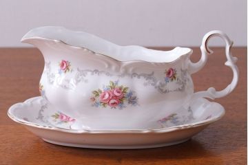 アンティーク雑貨　イギリス　Royal Albert(ロイヤルアルバート)　Tranquillity(トランキュリティ)シリーズ　ソースボート(洋食器)