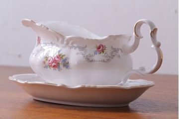 アンティーク雑貨　イギリス　Royal Albert(ロイヤルアルバート)　Tranquillity(トランキュリティ)シリーズ　ソースボート(洋食器)
