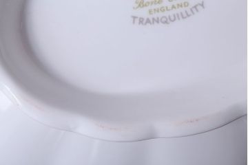 アンティーク雑貨　イギリス　Royal Albert(ロイヤルアルバート)　Tranquillity(トランキュリティ)シリーズ　ソースボート(洋食器)