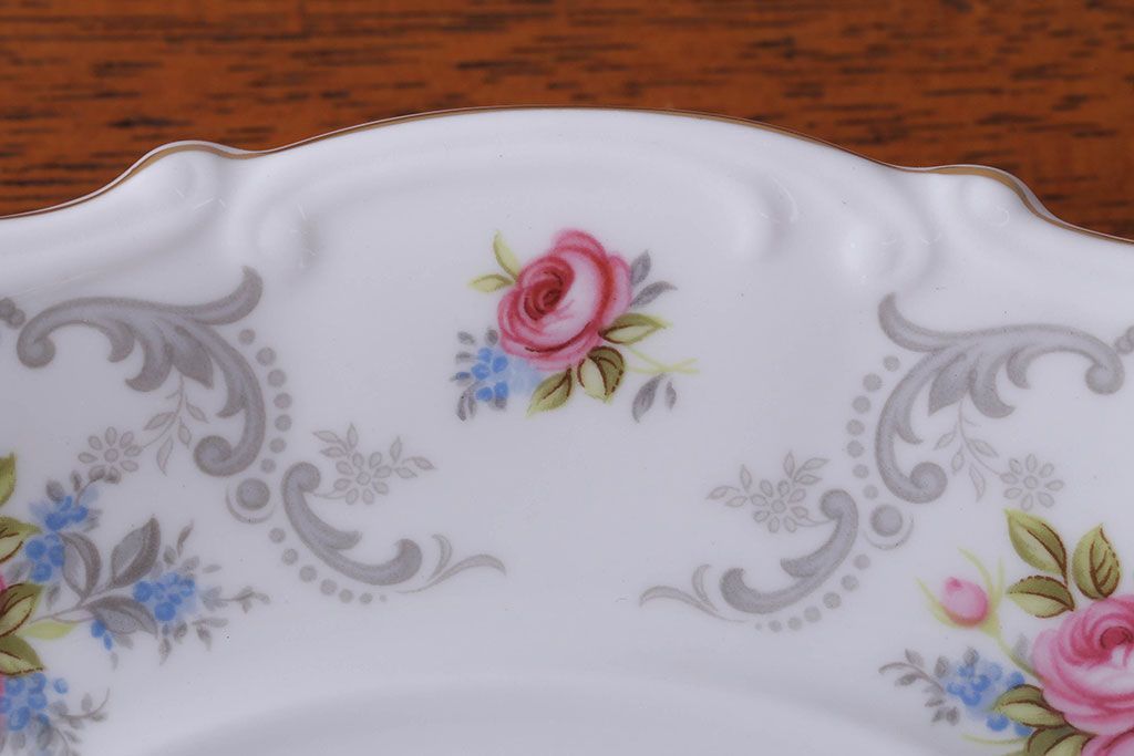 アンティーク雑貨　イギリス　Royal Albert(ロイヤルアルバート)　Tranquillity(トランキュリティ)シリーズ　ソースボート(洋食器)