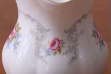 アンティーク雑貨　イギリス　Royal Albert(ロイヤルアルバート)　Tranquillity(トランキュリティ)シリーズ　ティーポット・シュガー・クリーマー3点