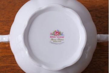 アンティーク雑貨　イギリス　Royal Albert(ロイヤルアルバート)　Tranquillity(トランキュリティ)シリーズ　ティーポット・シュガー・クリーマー3点