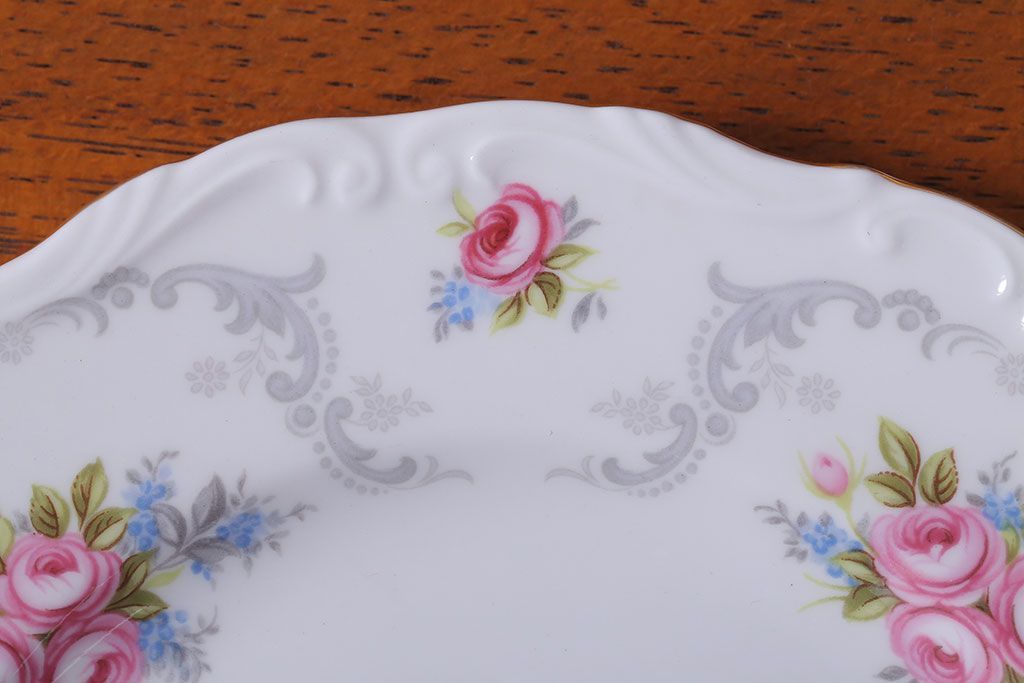 アンティーク雑貨　イギリス　Royal Albert(ロイヤルアルバート)　Tranquillity(トランキュリティ)シリーズ　ケーキ皿など9点(洋食器)
