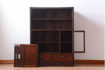 アンティーク家具　和製アンティーク　ダイヤガラス入り!小さなキッチンキャビネット(食器棚・収納棚)