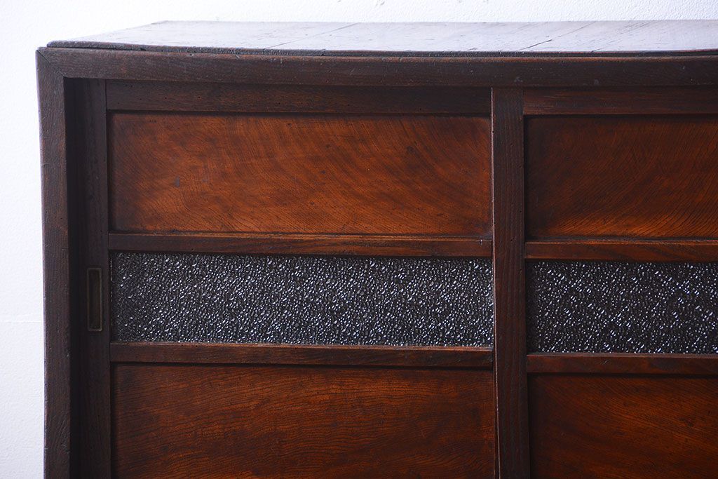 アンティーク家具　和製アンティーク　ダイヤガラス入り!小さなキッチンキャビネット(食器棚・収納棚)