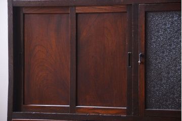 アンティーク家具　和製アンティーク　ダイヤガラス入り!小さなキッチンキャビネット(食器棚・収納棚)