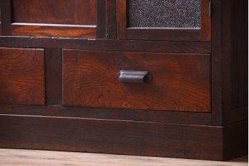 アンティーク家具　和製アンティーク　ダイヤガラス入り!小さなキッチンキャビネット(食器棚・収納棚)