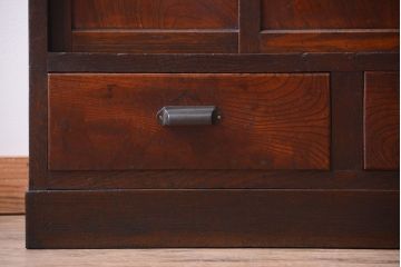 アンティーク家具　和製アンティーク　ダイヤガラス入り!小さなキッチンキャビネット(食器棚・収納棚)