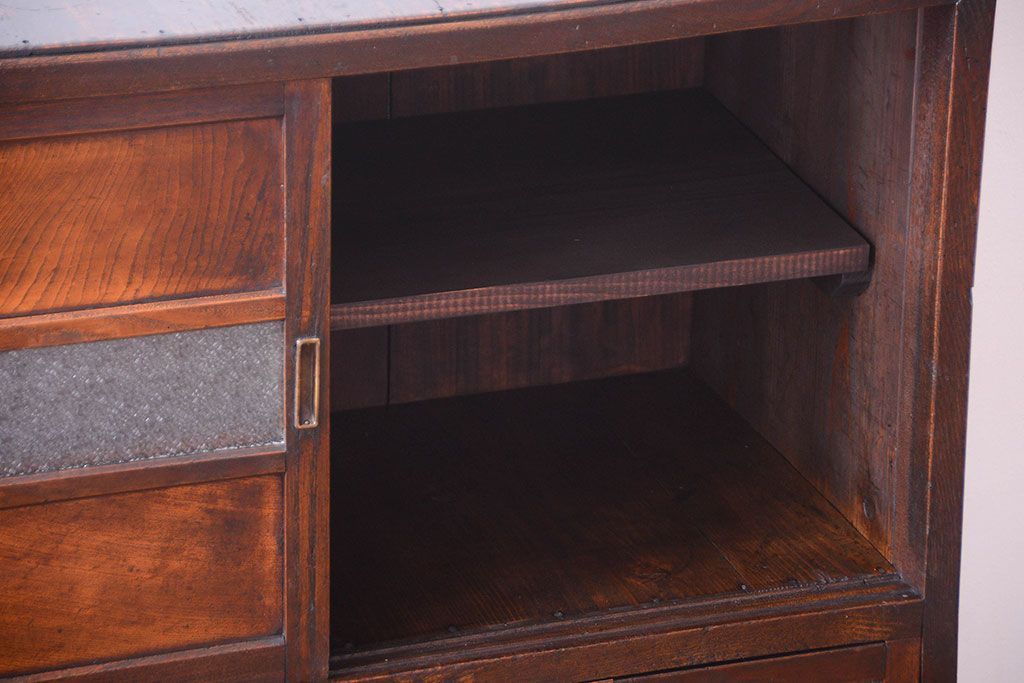 アンティーク家具　和製アンティーク　ダイヤガラス入り!小さなキッチンキャビネット(食器棚・収納棚)