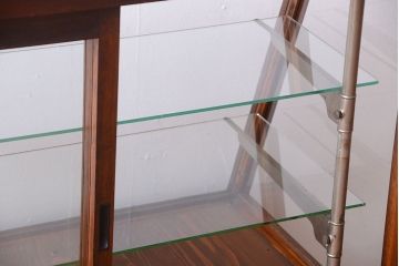 レトロ家具　和製アンティーク　古い木のレトロな台形型ガラスケース