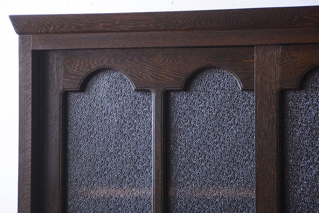 アンティーク家具　和製アンティーク　ダイヤガラス入り!上品で上質な古い木製カップボード(食器棚)