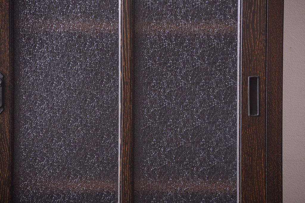 アンティーク家具　和製アンティーク　ダイヤガラス入り!上品で上質な古い木製カップボード(食器棚)