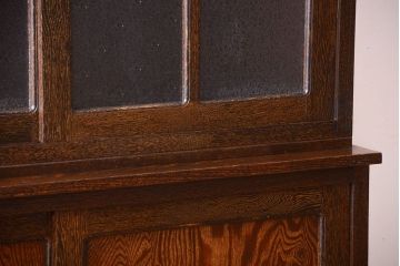 アンティーク家具　和製アンティーク　ダイヤガラス入り!上品で上質な古い木製カップボード(食器棚)