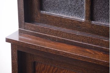 アンティーク家具　和製アンティーク　ダイヤガラス入り!上品で上質な古い木製カップボード(食器棚)