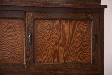 アンティーク家具　和製アンティーク　ダイヤガラス入り!上品で上質な古い木製カップボード(食器棚)