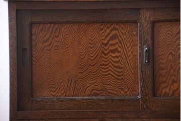 アンティーク家具　和製アンティーク　ダイヤガラス入り!上品で上質な古い木製カップボード(食器棚)