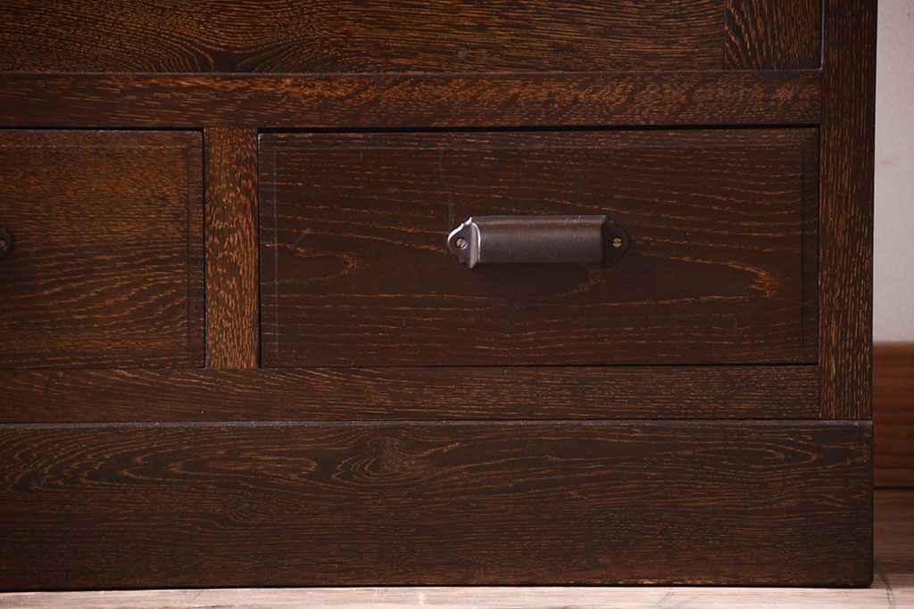 アンティーク家具　和製アンティーク　ダイヤガラス入り!上品で上質な古い木製カップボード(食器棚)