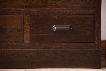 アンティーク家具　和製アンティーク　ダイヤガラス入り!上品で上質な古い木製カップボード(食器棚)