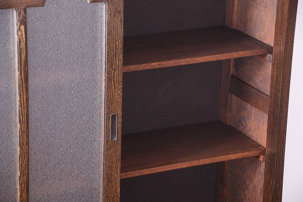 アンティーク家具　和製アンティーク　ダイヤガラス入り!上品で上質な古い木製カップボード(食器棚)