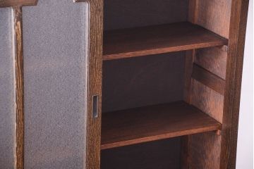 アンティーク家具　和製アンティーク　ダイヤガラス入り!上品で上質な古い木製カップボード(食器棚)