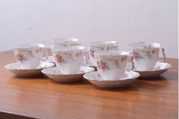 アンティーク雑貨　イギリス　Royal Albert(ロイヤルアルバート)　Tranquillity(トランキュリティ)シリーズ　カップ&ソーサー6客(洋食器)