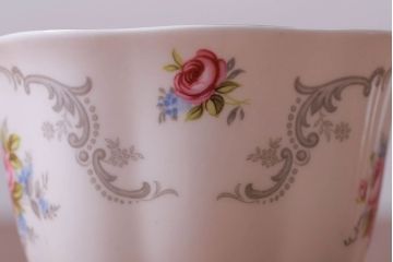 アンティーク雑貨　イギリス　Royal Albert(ロイヤルアルバート)　Tranquillity(トランキュリティ)シリーズ　カップ&ソーサー6客(洋食器)