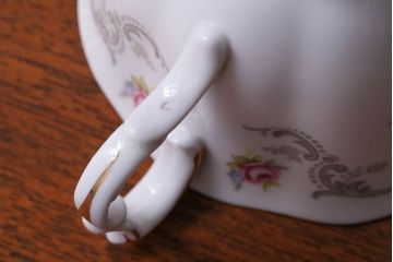 アンティーク雑貨　イギリス　Royal Albert(ロイヤルアルバート)　Tranquillity(トランキュリティ)シリーズ　カップ&ソーサー6客(洋食器)
