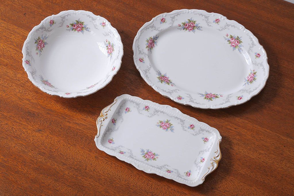 アンティーク雑貨　イギリス　Royal Albert(ロイヤルアルバート)　Tranquillity(トランキュリティ)シリーズ　大皿など3点(洋食器)