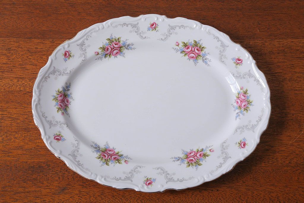 アンティーク雑貨　イギリス　Royal Albert(ロイヤルアルバート)　Tranquillity(トランキュリティ)シリーズ　大皿など3点(洋食器)