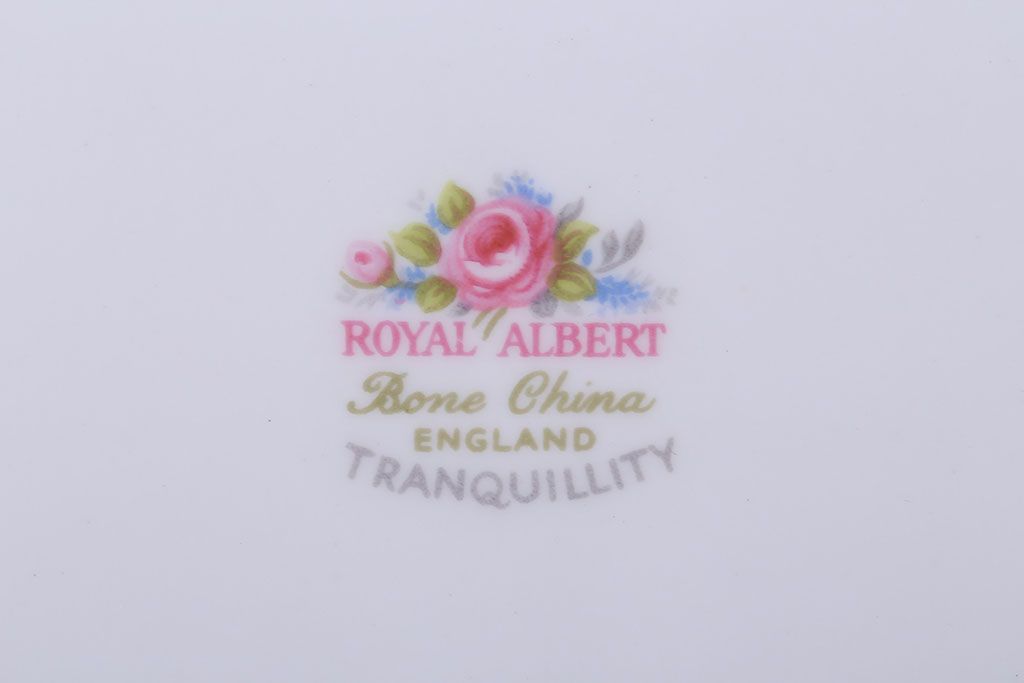 アンティーク雑貨　イギリス　Royal Albert(ロイヤルアルバート)　Tranquillity(トランキュリティ)シリーズ　大皿など3点(洋食器)