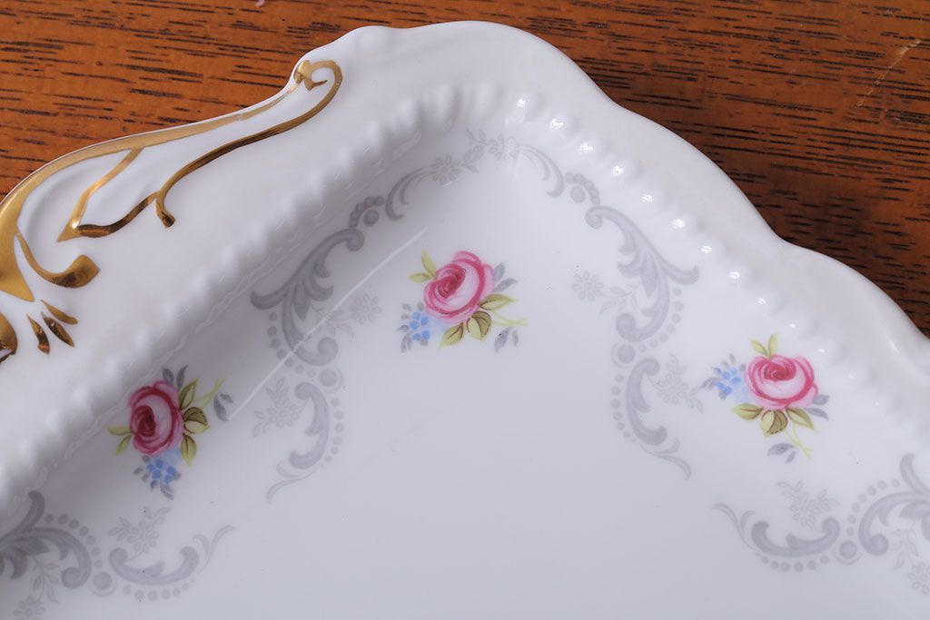 アンティーク雑貨　イギリス　Royal Albert(ロイヤルアルバート)　Tranquillity(トランキュリティ)シリーズ　大皿など3点(洋食器)