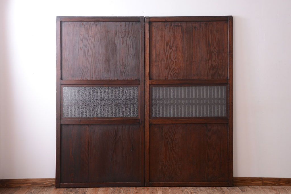 古民具・骨董　裏結霜ガラス入り!古い木の格子帯戸2枚セット(1)(ガラス帯戸)