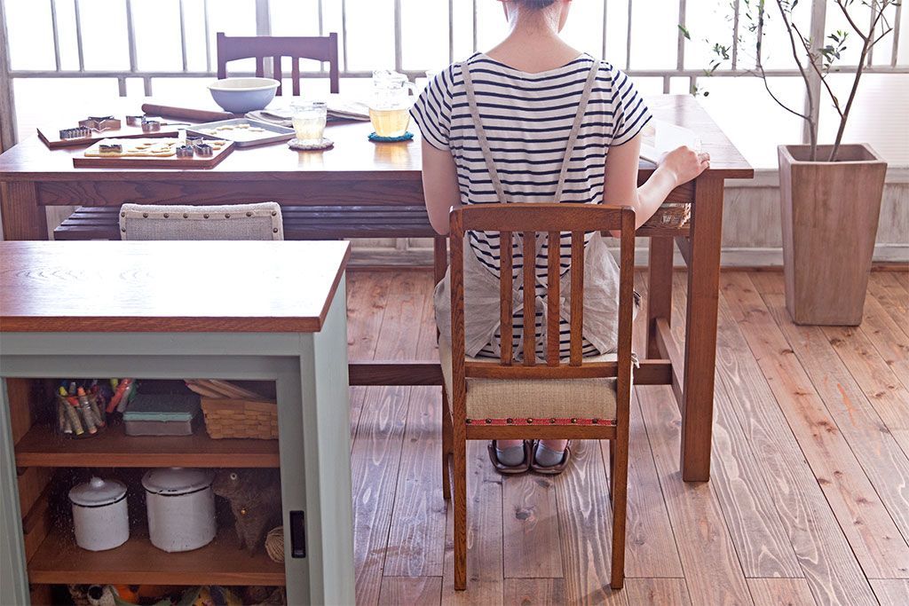 アンティーク家具　和製アンティーク　アンティークリネン座面のシンプルなダイニングチェア(3)