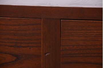 アンティーク家具　 アンティーク　シンプルで小ぶりな時代箪笥ローボード