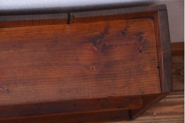 アンティーク家具　和製アンティーク　古い木の小さな本棚