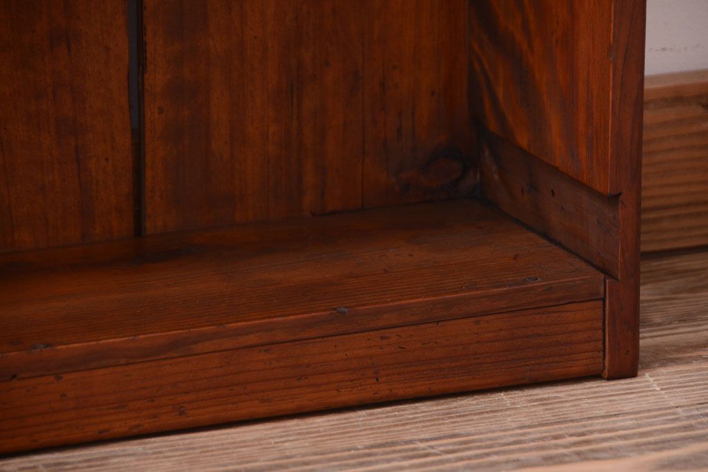 アンティーク家具　和製アンティーク　古い木の小さな本棚