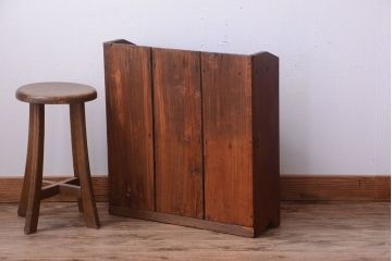 アンティーク家具　和製アンティーク　古い木の小さな本棚